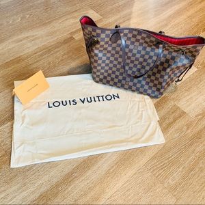 Beautiful Authentic Louis Vuitton Neverfull MM